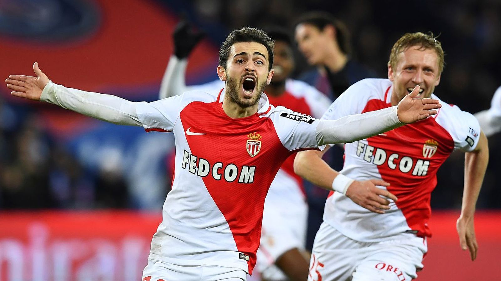 Bernardo Silva ăn mừng bàn thắng