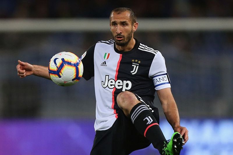 Giorgio Chiellini sở hữu lối chơi kiểu Ý điển hình, nền tảng thể lực vô cùng mạnh mẽ.