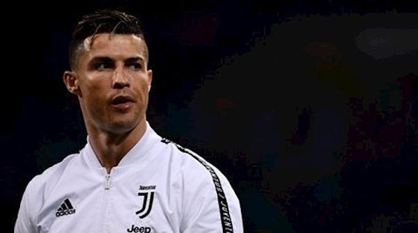 Ronaldo - cầu thủ bóng đá thành công